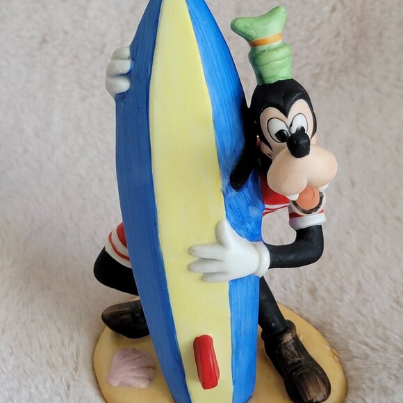 Vintage Walt Disney Productions Goofy with Surfboard 6" Porcelain Figurine Surf - Picture 2 of 11